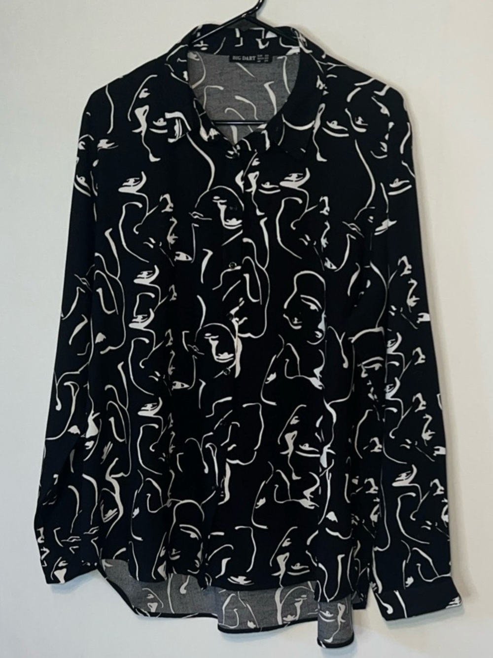 Big Dart Women's Blouse Graphic Artsy Faces Long Sleeve Button Down 3XL Viscose